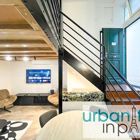 Urbanflat 09 - Stylish Duplex On Champs-elysees Parigi