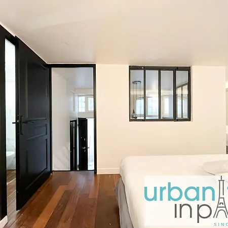 Urbanflat 09 - Stylish Duplex On Champs-elysees * Parigi