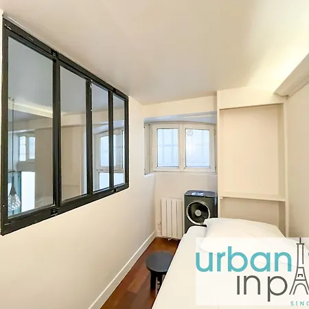 Urbanflat 09 - Stylish Duplex On Champs-elysees Apartment
