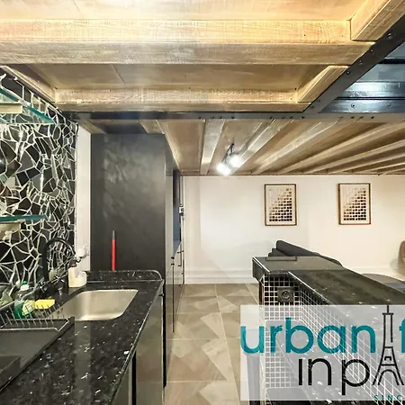 Urbanflat 09 - Stylish Duplex On Champs-elysees Paris