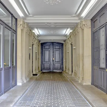 Urbanflat 09 - Stylish Duplex On Champs-elysees Apartment